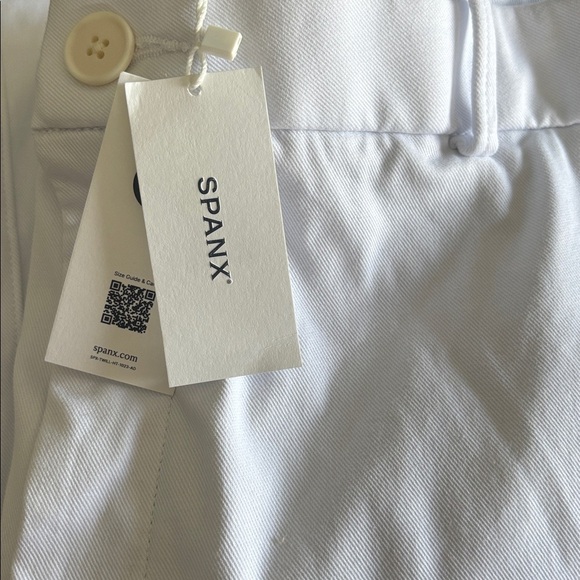 SPANX PETITE Women's Classic White Pants Stretch Twill - Picture 3 of 9
